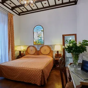 Farnese 4*, Рим Италия